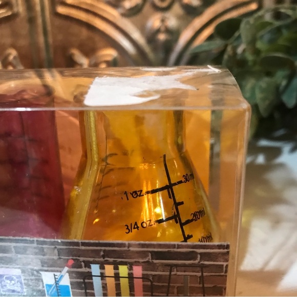 🧪Chemistry Shot Glasses - Picture 2 of 4
